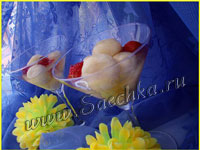 Творожные шарики с лимонным соусом