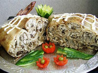 Курица, фаршированная блинами