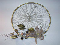 Композиция из ненужного обруча